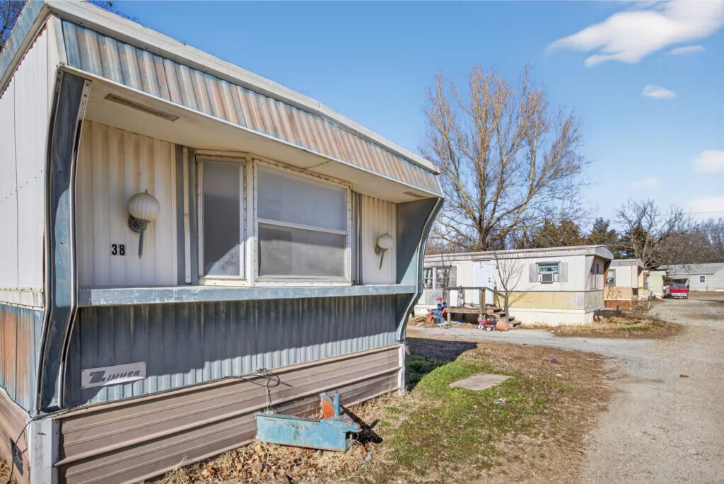 manufactured homes near me, rent, E th Avenue, affordable mobile home for rent, affordable, manufactured