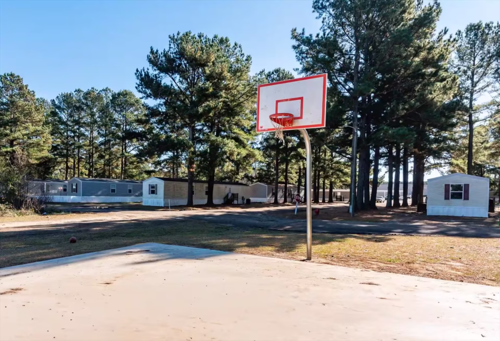 Scottland Estates, affordable mobile home for rent, mobile homes near me, broadview, community, rent