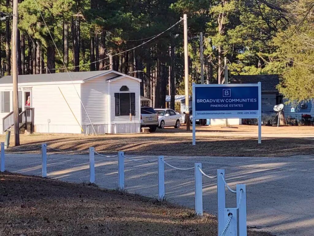 affordable, Pineridge Estates, rent, broadview, affordable mobile home for rent, mobile homes near me